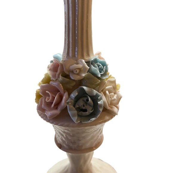 Vintage Porcelain Bedside Table Lamps 3D‎ Rose Buds Tested - Picture 3 of 7